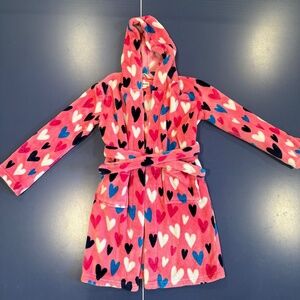 Size 8-10 Hatley Fuzzy Fleece Robe in Confetti Hearts